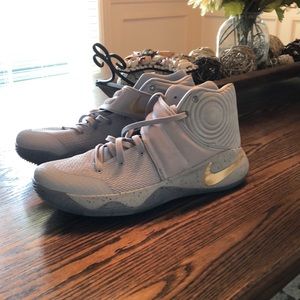 Nike Kyrie 2